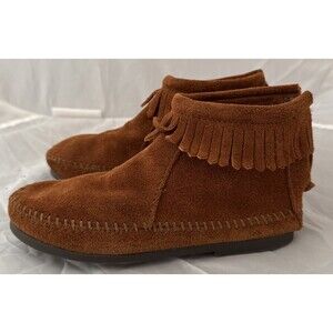 Minnetonka Suede Brown Moccasins Size 2 Girl's Fringe Zip Sole